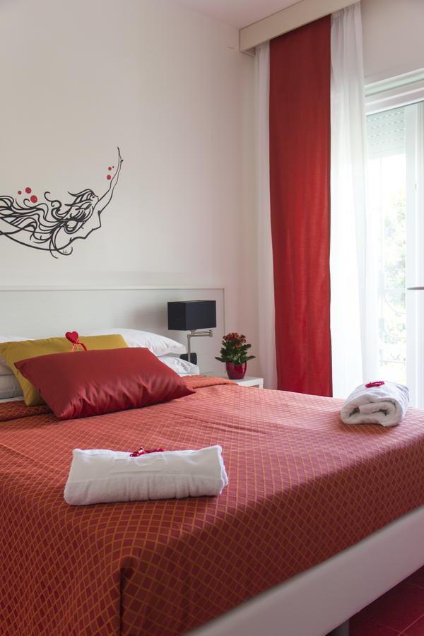 Hotel Villa Chiara Terracina Luaran gambar